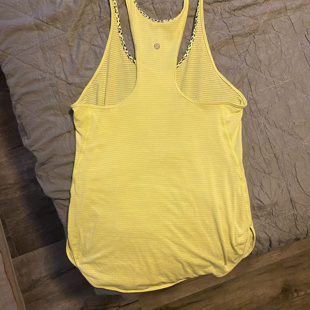 Lululemon tank